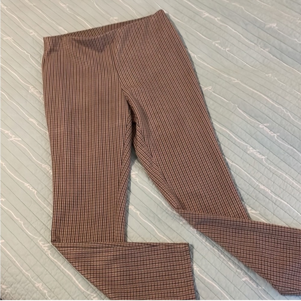 Adorable comfortable Rachel Zoe plaid pull on pants. Medium